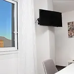 Mondo Suites Apartments *
