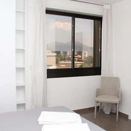 Mondo Suites Apartments Διαμέρισμα Νάπολη