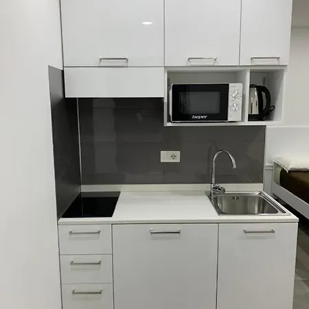 Mondo Suites Apartments Διαμέρισμα Νάπολη