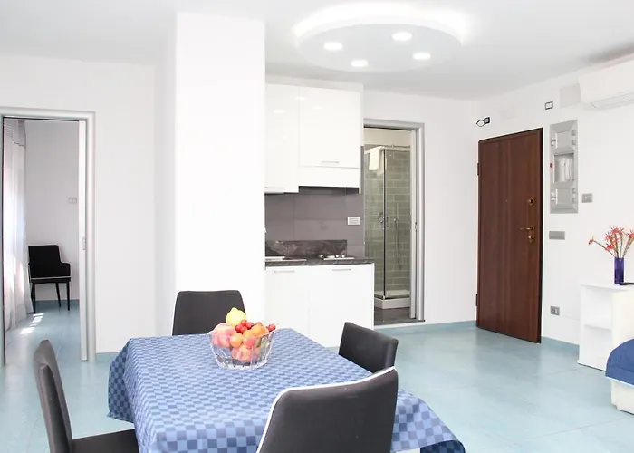 Mondo Suites Apartments Daire Napoli