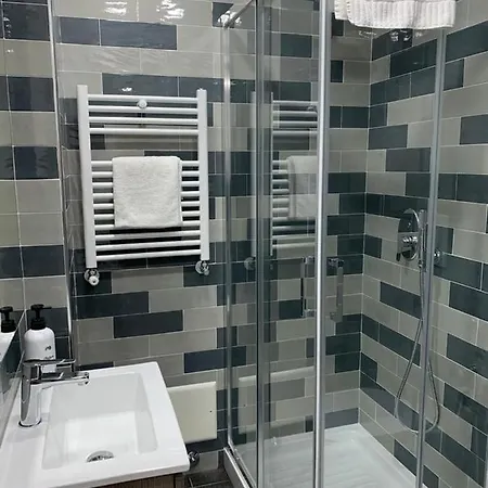 Apartment Mondo Suites Apartments