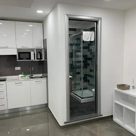 Apartment Mondo Suites Apartments