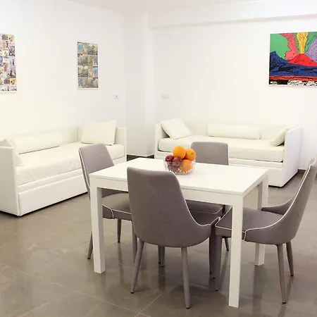 蒙多套房公寓 * 那不勒斯