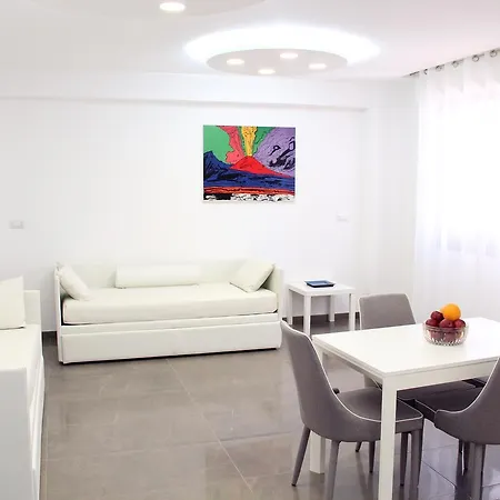 Mondo Suites Apartments Apartment